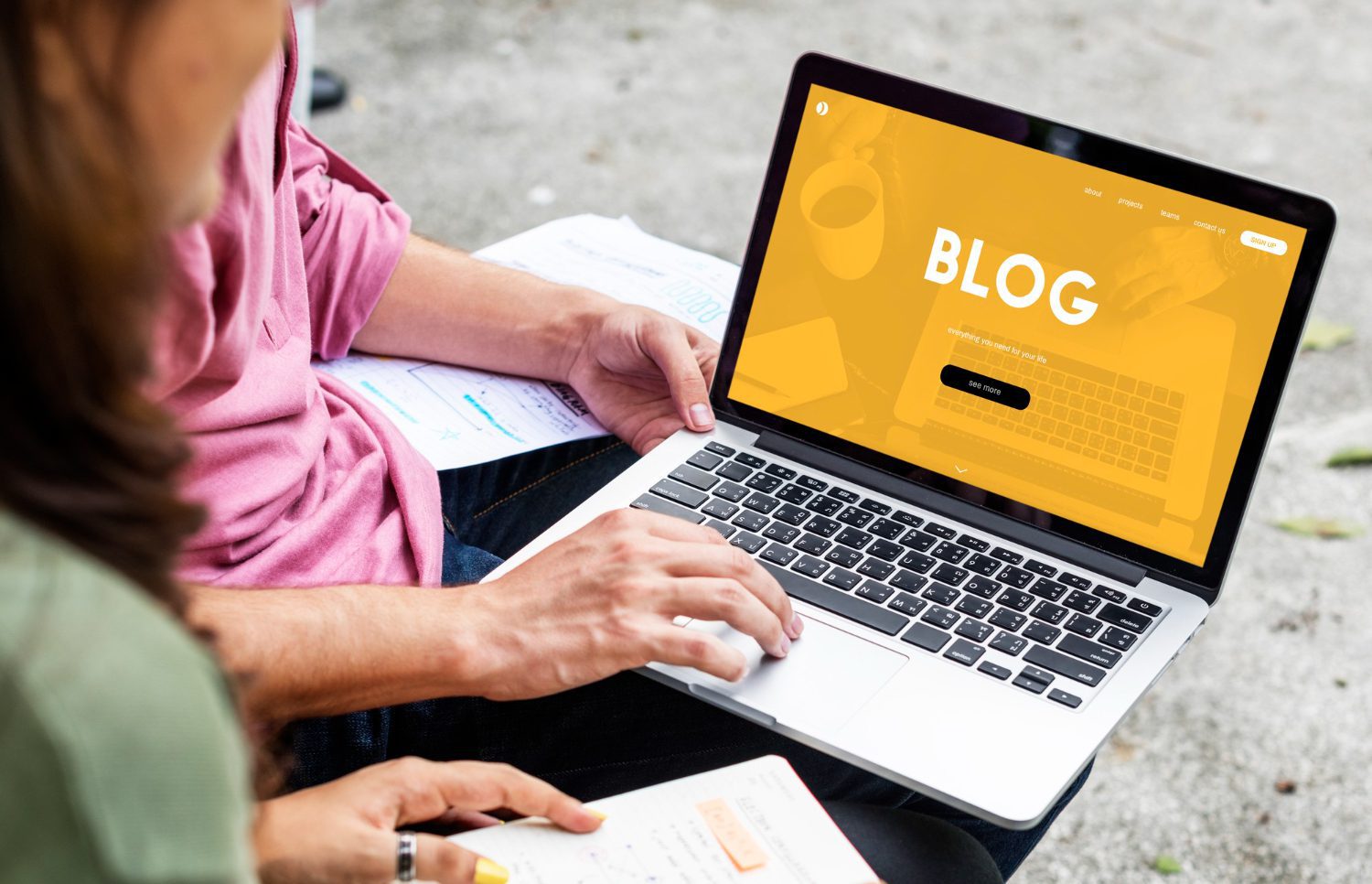 Como ganhar dinheiro na internet escrevendo artigos para empresas